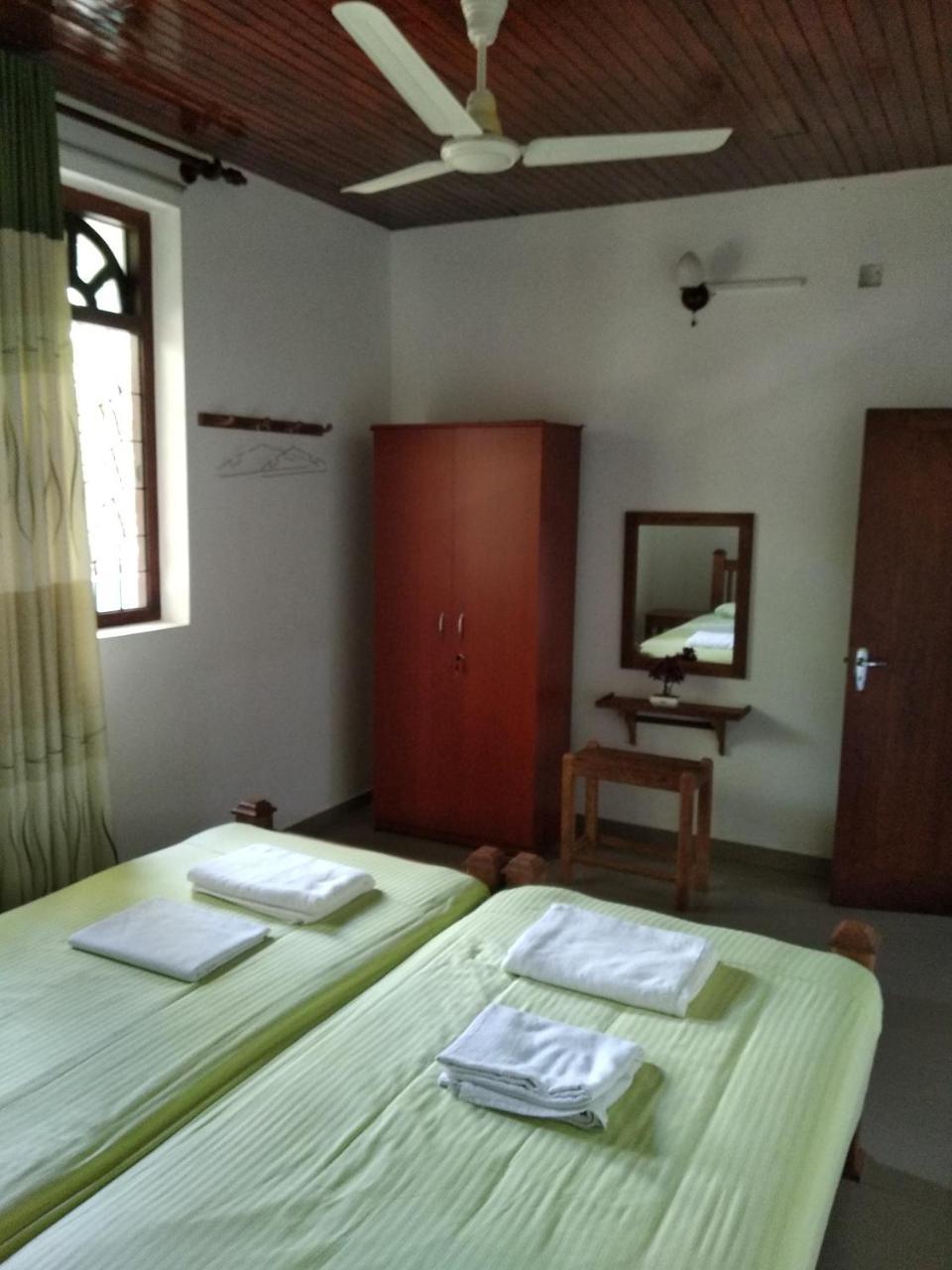 Villa Green White Unawatuna Exterior photo