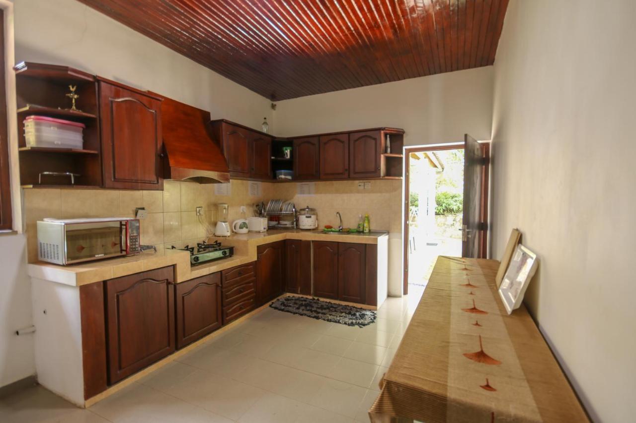 Villa Green White Unawatuna Exterior photo